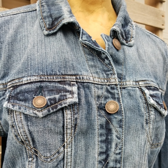 American Eagle denim jean jacket - Picture 2 of 7